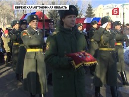 В Биробиджане с воинскими почестями похоронили погибших в Сирии Надежду Дураченко и Галину Михайлову