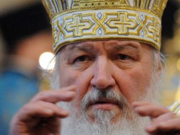Патриарх Кирилл осуждает «антицерковные» указы Порошенко