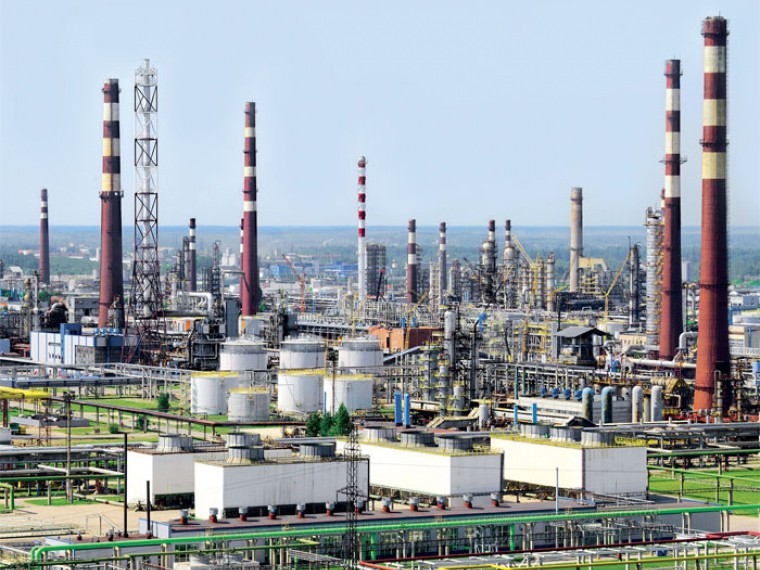 Третий человек погиб в результате аварии на нефтеперерабатывающем заводе в Киришах Третий человек погиб в результате аварии на нефтеперерабатывающем заводе в Киришах