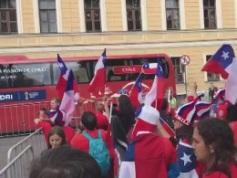 Чилийские болельщики провожают свою сборную на финальный матч Кубка конфедераций
