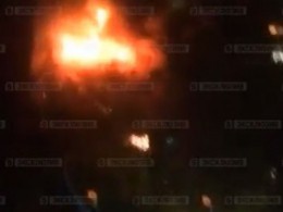 Опубликовано первое видео горящей многоэтажки в Москве