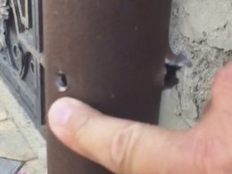 Опубликовано первое видео с места убийства полицейского в Дагестане