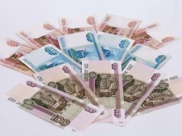 Зарплаты чиновникам Сургута собираются увеличить вдвое