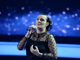 Ваенга прервала концерт в Орле из-за двух «хамок»