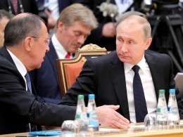 Владимир Путин распорядился создать рабочую группу для защиты россиян за рубежом