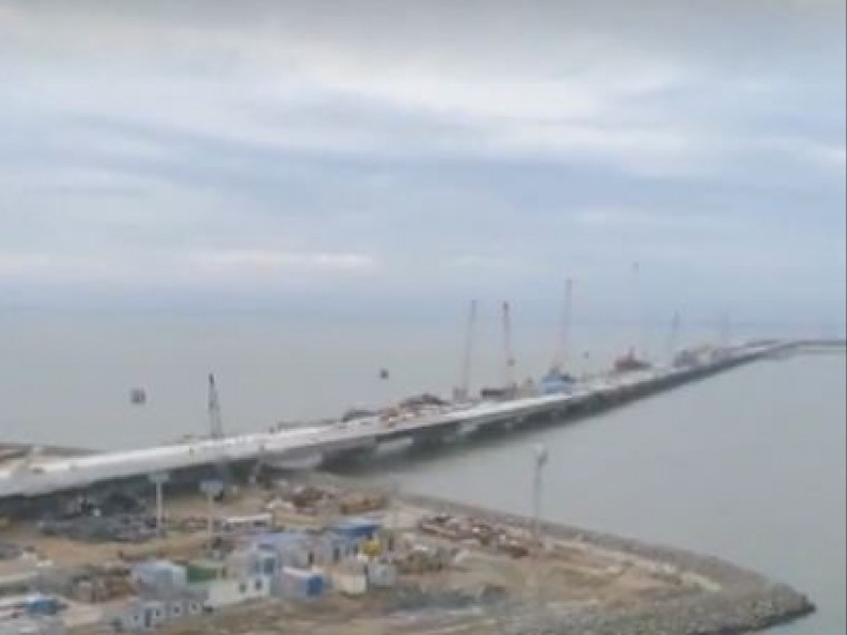 Власти Крыма не будут глушить украинские телеканалы Власти Крыма не будут глушить украинские телеканалы