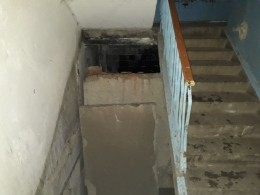 В Нижнем Тагиле расследуют падение бетонной плиты на человека