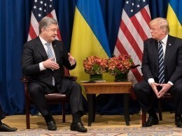 Трамп не стал тратить время на беседу с Порошенко на форуме в Давосе