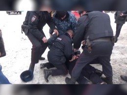 Жесткое задержание дебошира из белгородской больницы попало на видео