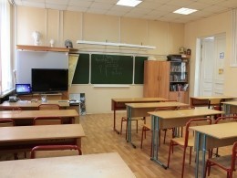 Директор школы в Калмыкии, заставлявшая родителей сдавать деньги «на парты» пошла под суд