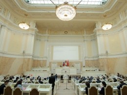 Петербургский парламент создал рабочую группу для защиты прав дольщиков