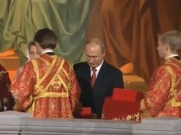 Стало известно, что подарил патриарху Путин