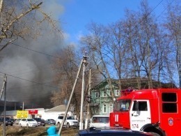 В Нижегородской области полыхает здание кожевенного завода