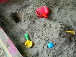 Сотрудника детдома в Свердловской области подозревают в развращении подопечной