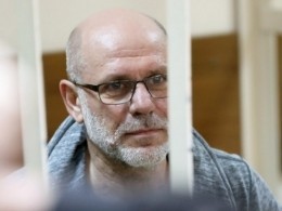 Экс-директора «Гоголь-центра» отпустили под подписку о невыезде
