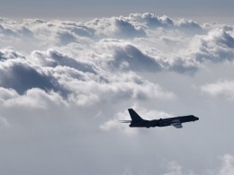 Китайские стратегические бомбардировщики замечены на спорных островах
