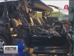 В Тверской области на трассе минивэн столкнулся с грузовиком