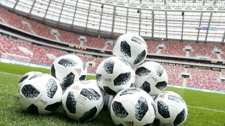 Более двух тысяч контрафактных мячей с символикой ЧМ-2018 изъяты в Шанхае