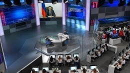 Путин рассказал, почему задействовал чиновников на «Прямой линии»