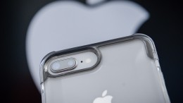 Apple сообщила о резком падении спроса на iPhone