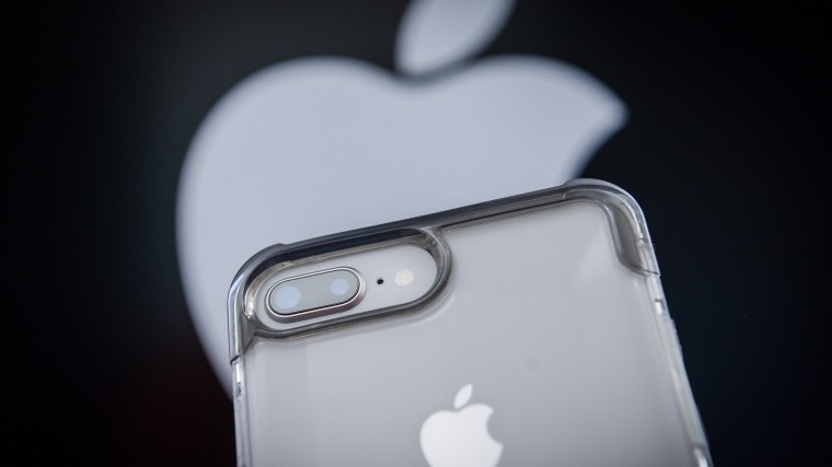 Apple принимает меры, чтобы никто не могу взломать iPhone