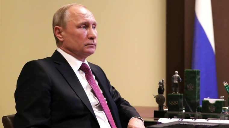Владимир Путин выразил соболезнования родным Станислава Говорухина