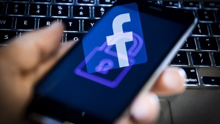 После скандала с утечкой данных 87 млн пользователей уволен топ-пиарщик Facebook