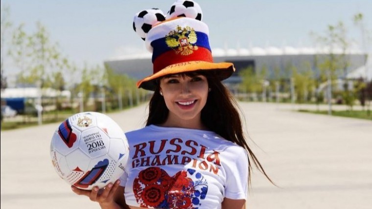 Playboy-модель Мария Лиман обещала раздеться, если Россия выиграет ЧМ-2018