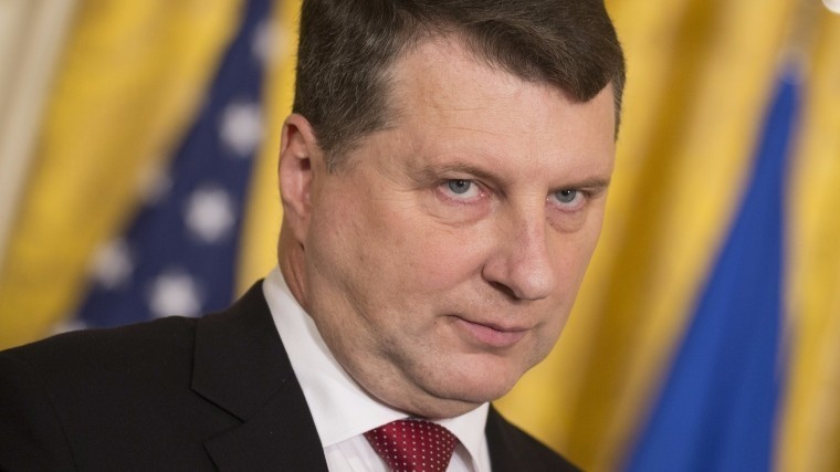 Президент Латвии не верит, что США могут «защитить» Европу
