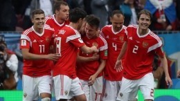 Российская сборная прилетела в Петербург на матч с египтянами