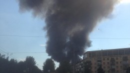 В центре Ярославля полыхают склады — видео