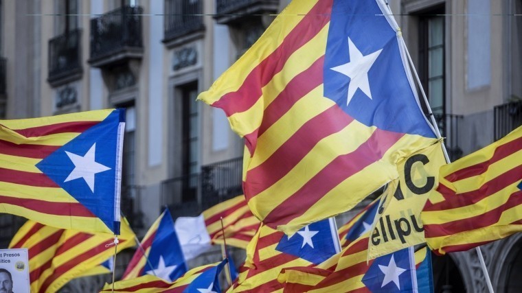 Власти Каталонии объявили о разрыве отношений с испанским королевским двором
