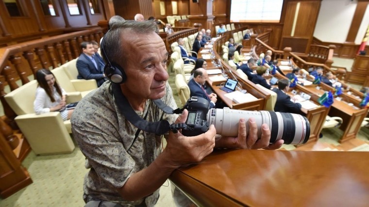 Известный молдавский фотограф сорвался в пропасть в Италии
