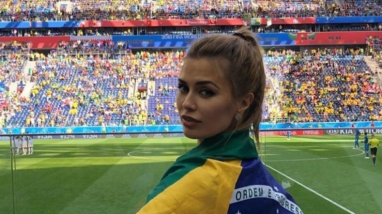 «Не дала посмотреть футбол!» — Виктория Боня смутила фанатов полупрозрачным топиком