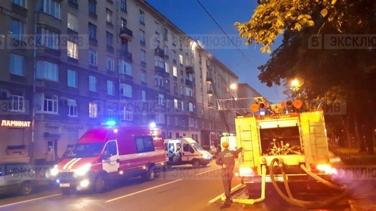 Опубликованы фотографии с пожара в квартире на юге Петербурга