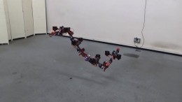 Японцы показали летающего робота-дракона на видео