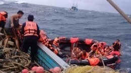 Спасатели приостановили поиски пропавших во время кораблекрушения на Пхукете