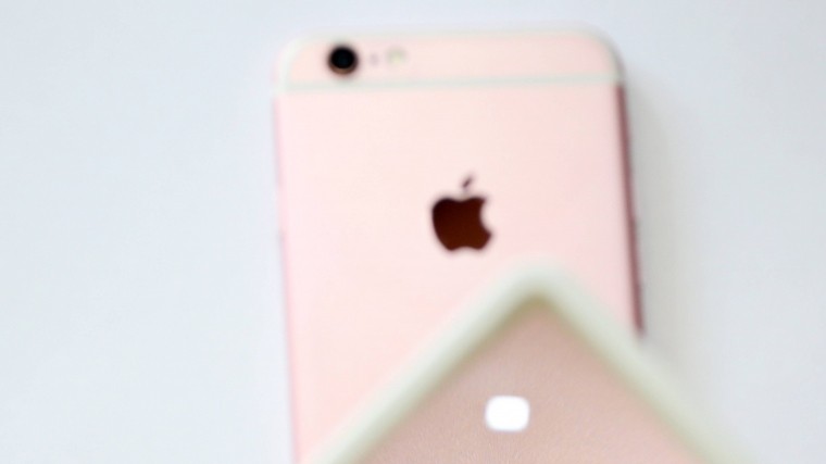 Следующее поколение iPhone выйдет в целых пяти цветах
