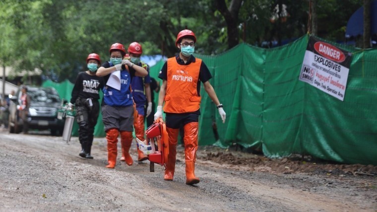 Все дети и тренер спасены из затопленной пещеры в Таиланде