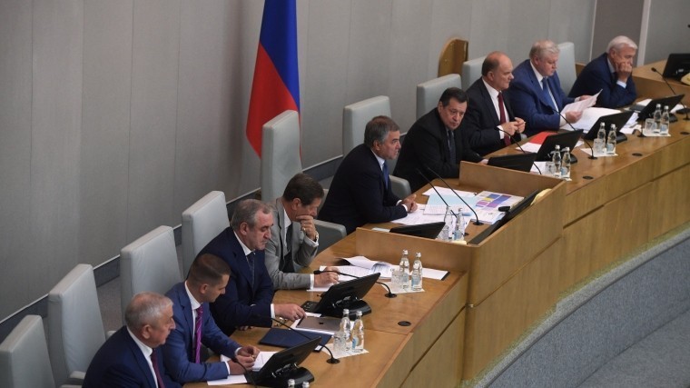 В Госдуме приняли законопроект о ликвидации внутрисетевого роуминга в РФ