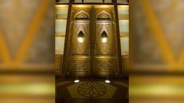 Портал в Катар открылся в центре Петербурга
