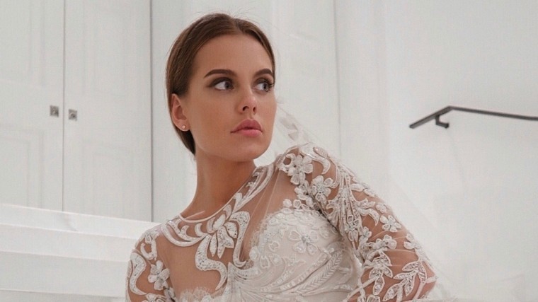 Счастливая Дарья Клюкина выложила неожиданные фотографии в свадебном платье