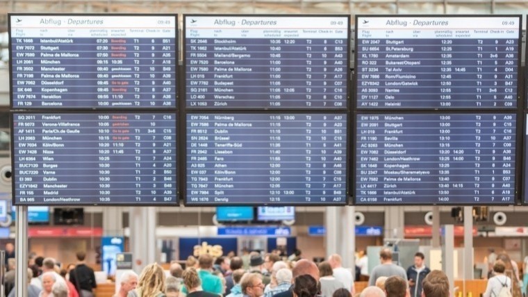 Глобальный сбой в системе регистрации авиапассажиров задержал сотни рейсов