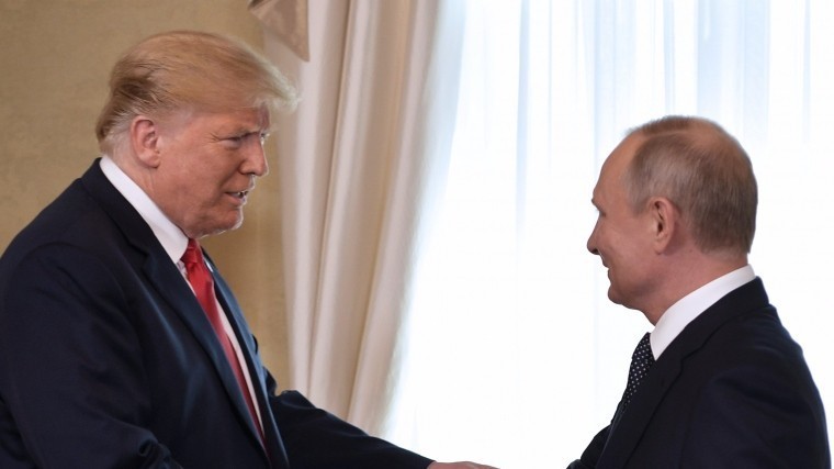 Стало известно, почему Трамп настаивал на встрече с Путиным тет-а-тет
