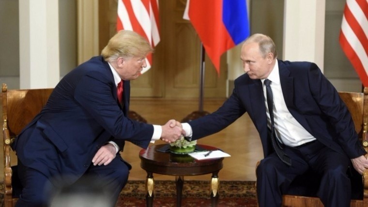 «США должны ладить с Россией!»: Трамп остался доволен встречей с Путиным
