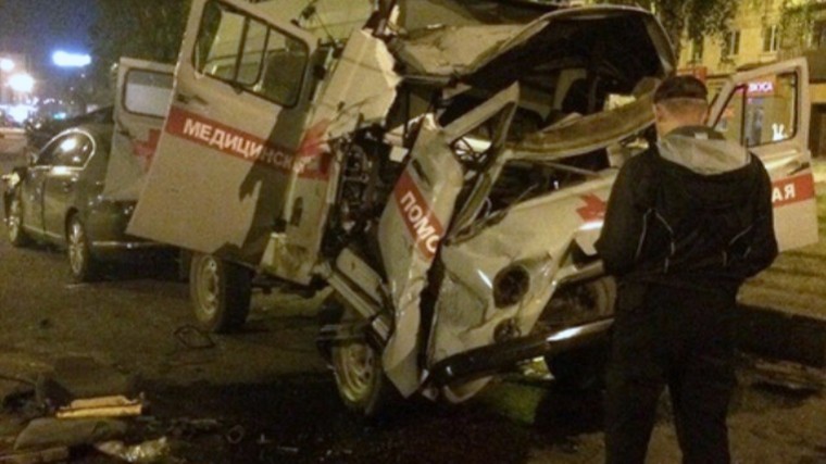 Врач «скорой помощи» погиб в сташной аварии в Новокузнецке