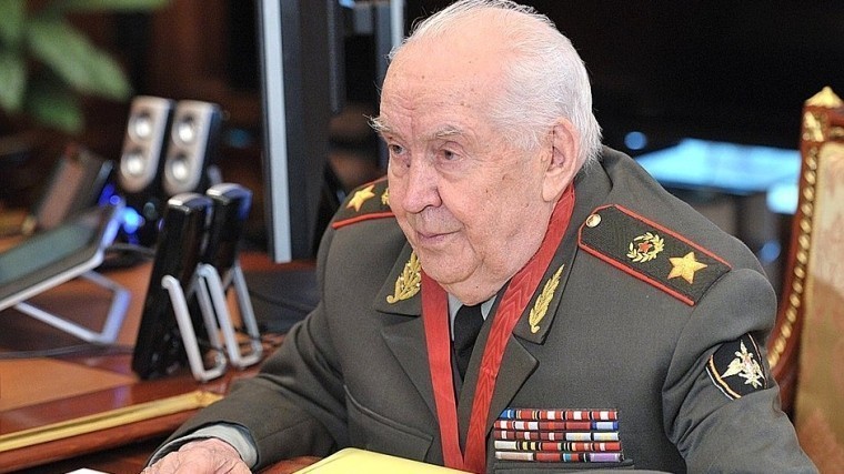 Легендарному генералу Махмуту Гарееву — 95