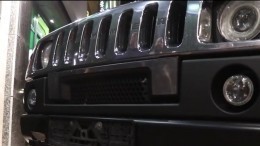 Шок-видео: в Киеве автомобиль Hummer насмерть сбил маленькую девочку