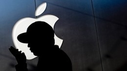 В Apple опровергли тайную «прослушку» iPhone