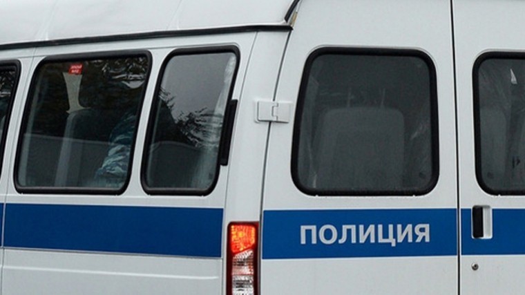 Предполагаемый грабитель изрезал ножом полицейских в Москве